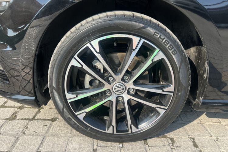 Used Volkswagen Golf 2016 1.4TSI Automatic R-Line
