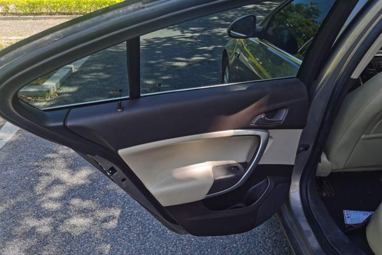 Used Buick Regal 2015 2.0L Leading Fashion Edition
