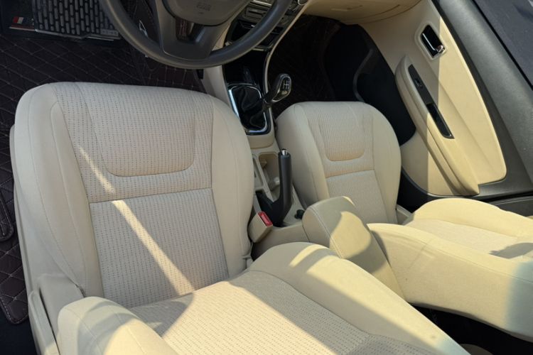 Used Chery E3 2015 1.5L Manual Fashion Model