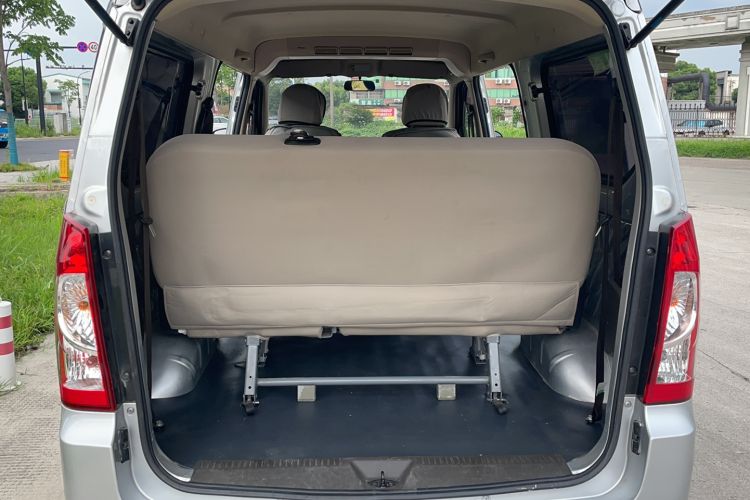 Used Wuling Rongguang S 2023 1.5L Base Version 5/7 Seats
