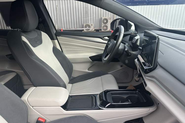 Used Volkswagen ID.4 CROZZ 2022 Long-Range Lite PRO Edition
