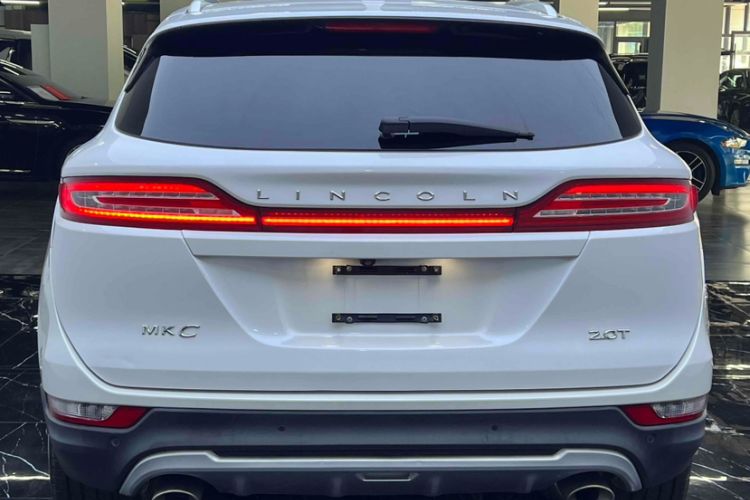 Used Lincoln MKC 2017 2.0T Two-Wheel Drive Deluxe Edition
