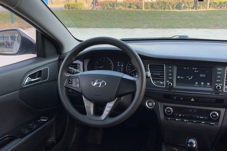 Used Hyundai Mistra 2016 1.8L Automatic Smart GLS
