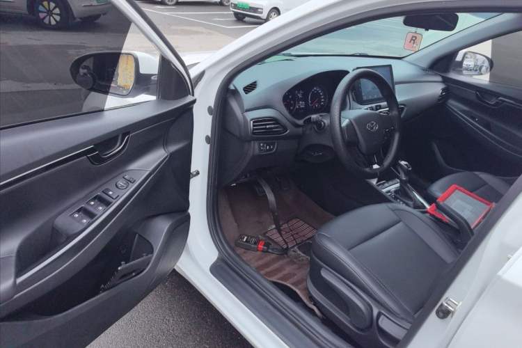 Used Hyundai Celesta 2018 1.6L Automatic GL Enjoyment Edition China VI compliant