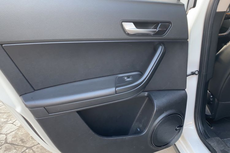 Used Qoros 3 2017 Urban SUV 1.6T Automatic Zhiyue Model
