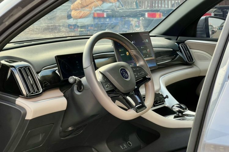 Used BYD Song Pro New Energy 2024 HONOR Edition DM-i 110KM Beyond Model
