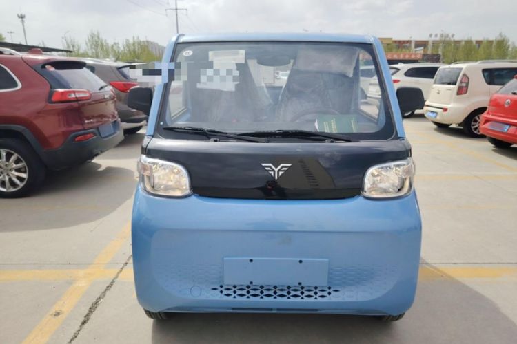 Used   2023 140km Long Wheelbase Flatbed Entry-Level Trim
