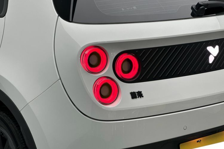 Used firefly firefly 2025 Illuminated Edition