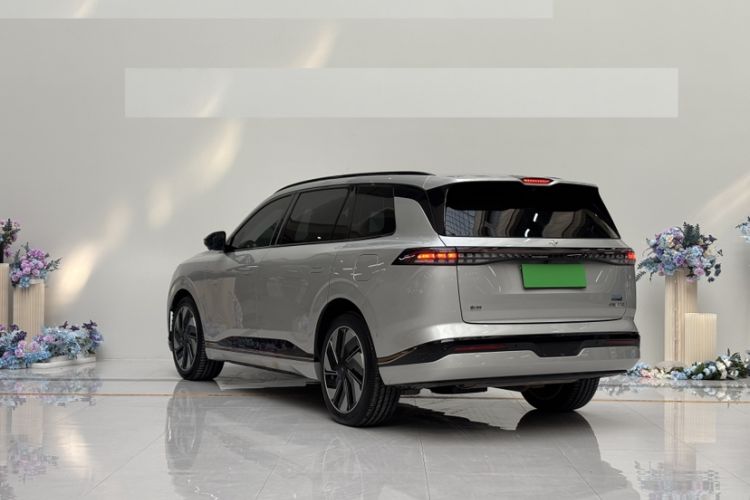 Used  eπ008 2025 210Max Range-Extended Version 5 Seats