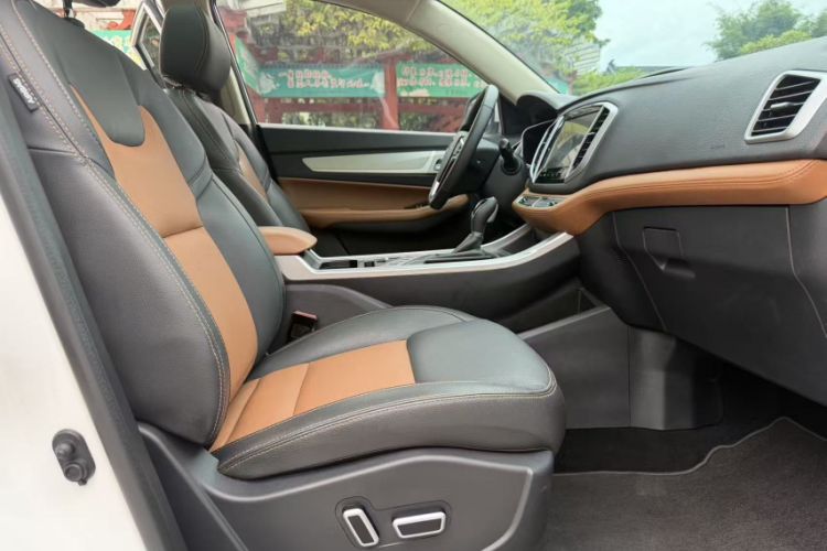 Used Geely Auto Vision X6 2018 1.4T CVT 4G Connected Flagship Edition
