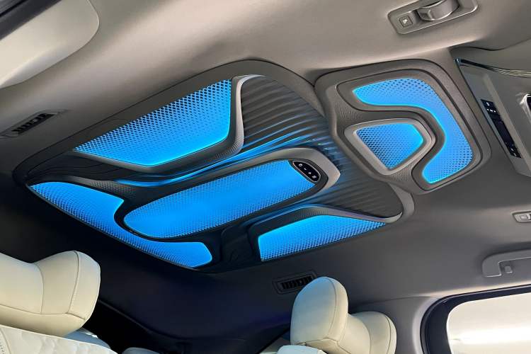 Used Toyota Sienna 2023 2.5L Hybrid Comfort Edition