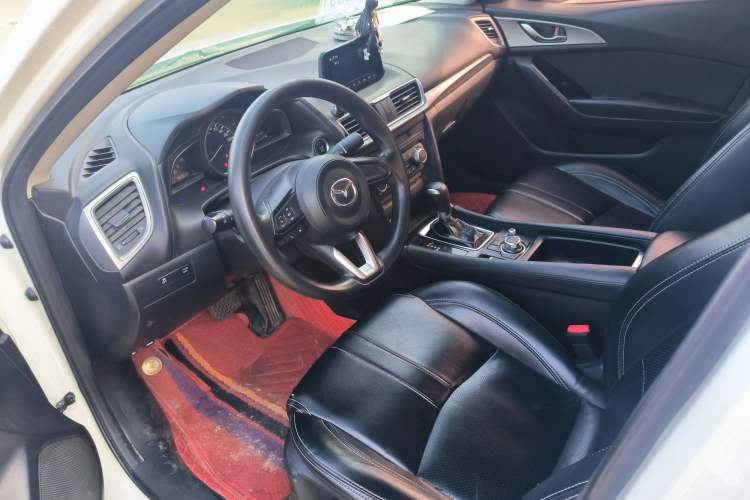 Used Mazda Mazda 3 Axela 2017 Sedan 1.5L Automatic Luxury Model Emission Standard China V
