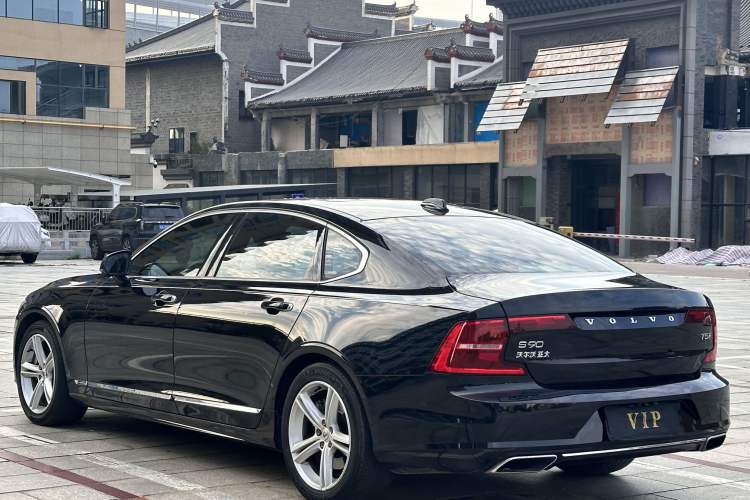 Used Volvo S90 2019 T5 Zhiyi Edition
