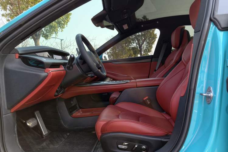 Used  SU7 2024 Four-Wheel Drive Ultra-Long Range Advanced Intelligent Driving Max Edition
