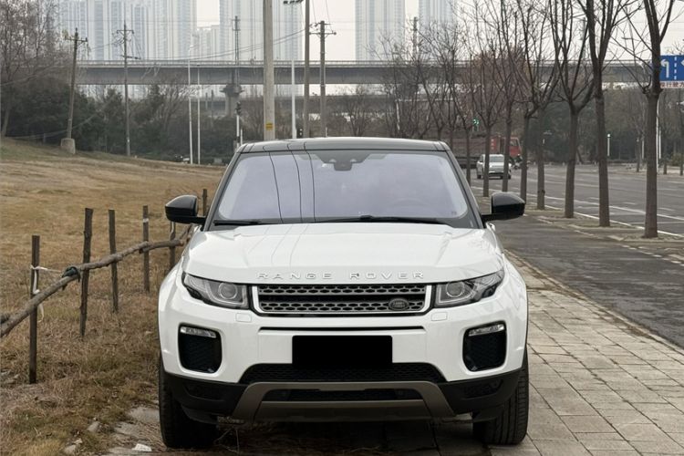 Used Land Rover Range Rover Evoque 2018 240 PS SE Smart Brilliance Edition
