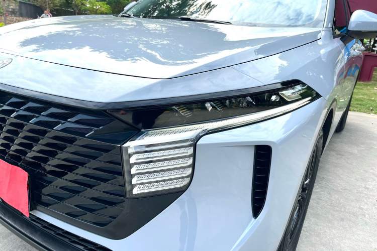 Used Venucia V 2023 260T Idol Edition Pro
