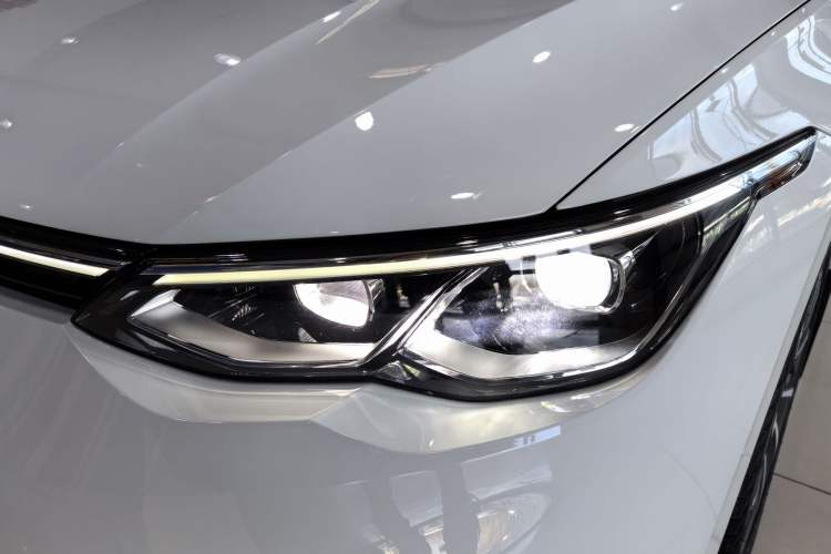 Used Volkswagen Golf 2023 Facelift 280TSI DSG Pro
