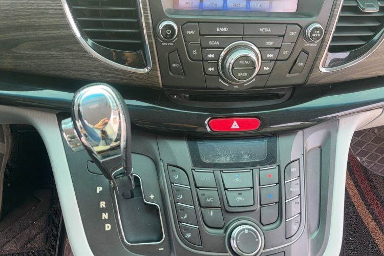 Used  Refine M5 2013 2.0T Gasoline Automatic Business Edition
