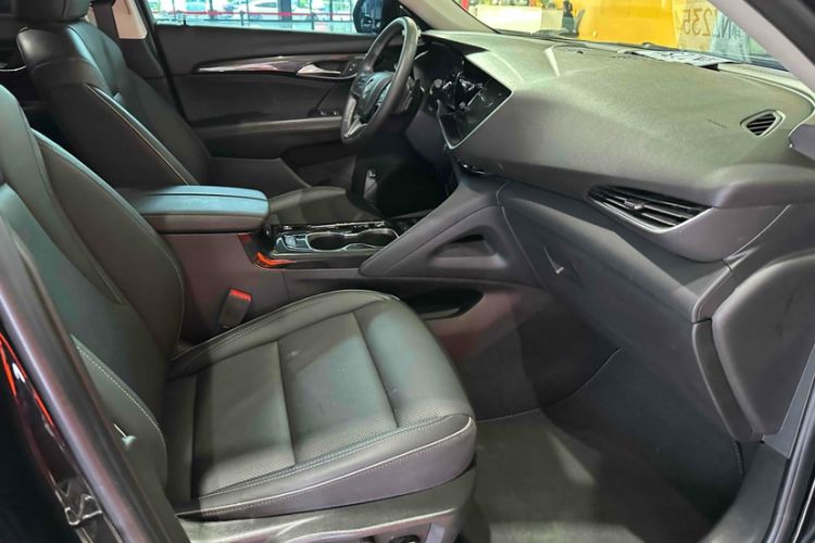 Used Buick Envision 2022 Encore Plus 652T Five-Seat Luxury Model
