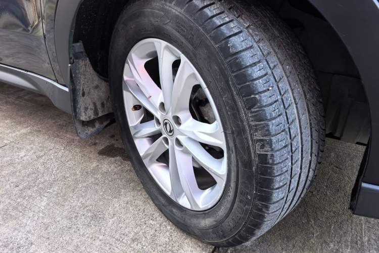 Used Dongfeng Fengon 580 2016 1.8L Manual Comfort Model
