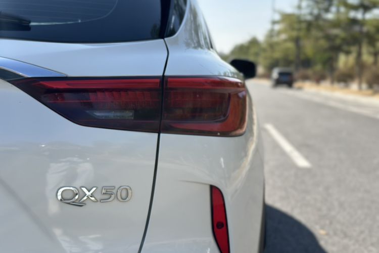 Used Infiniti QX50 2018 2.0T Two-Wheel Drive Fashion Edition