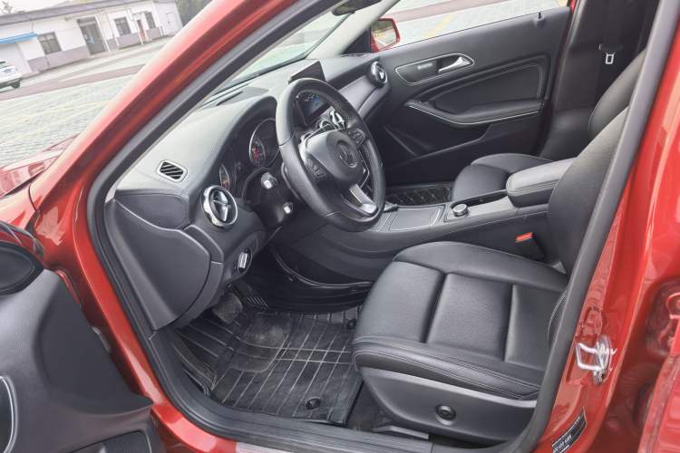 Used Mercedes-Benz GLA 2018 GLA 200 Fashion Model