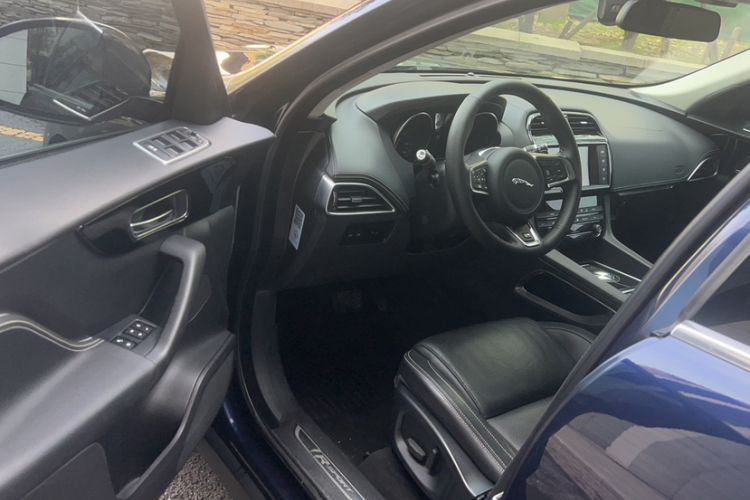 Used Jaguar F-PACE 2016 3.0 SC Four-Wheel Drive R-Sport Sport Edition
