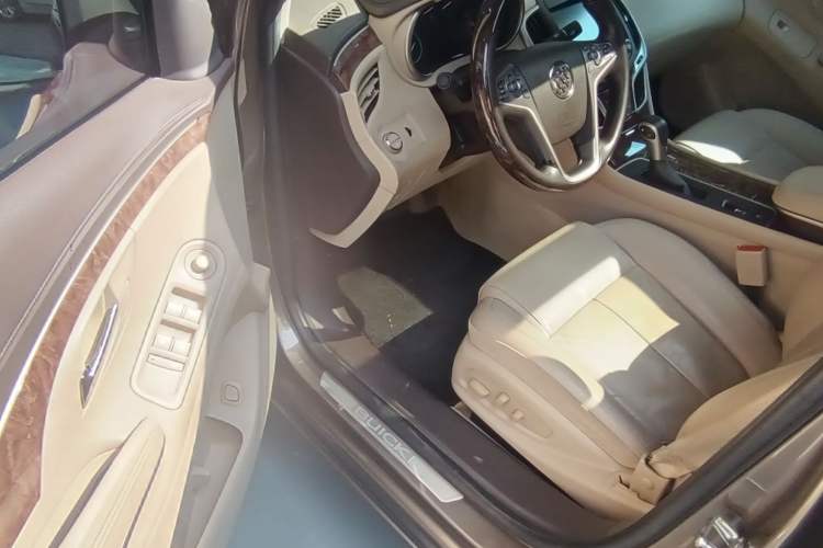 Used Buick LaCrosse 2013 2.4L SIDI Elite Comfort Version
