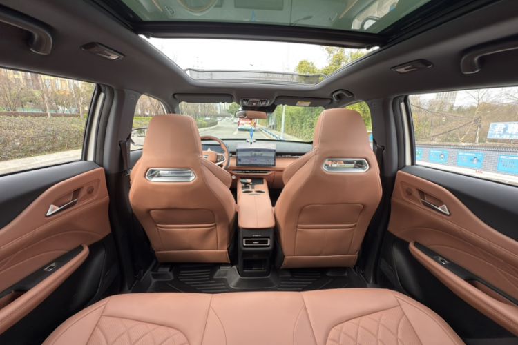 Used Changan UNI-Z New Energy 2024 Blue Whale Smart Electric iDD 125km Excellence Model
