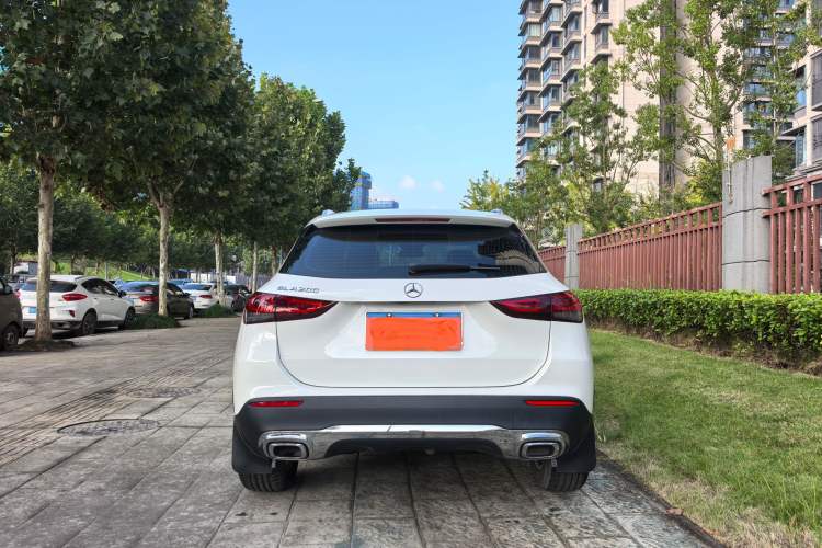 Used Mercedes-Benz GLA 2023 GLA 200
