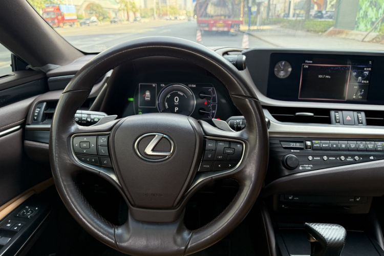 Used Lexus ES 2018 300h Premier Edition China V Standard