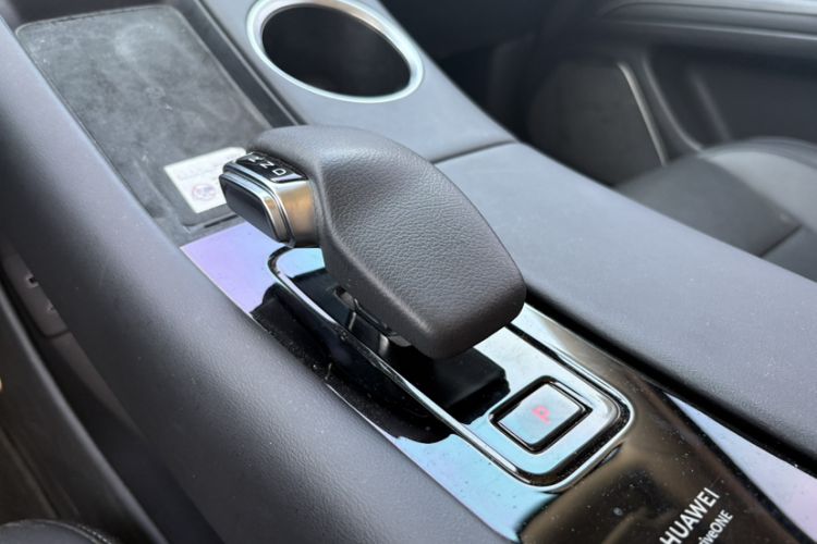 Used Hima AITO M5 2022 Extended-Range Four-Wheel Drive Flagship Edition
