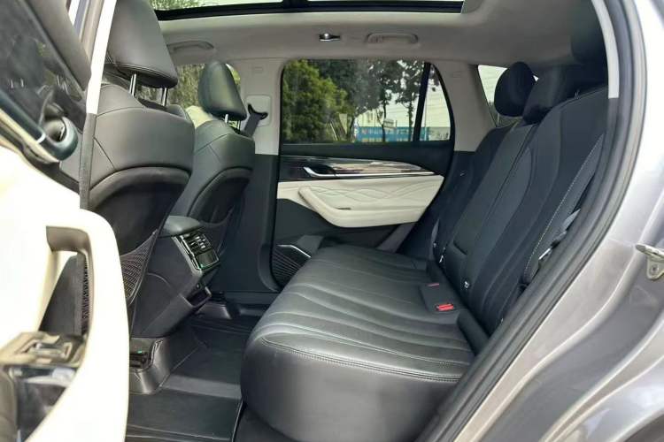 Used Geely Auto Monjaro L 2023 2.0TD High-Power Automatic Two-Wheel Drive Flagship Version
