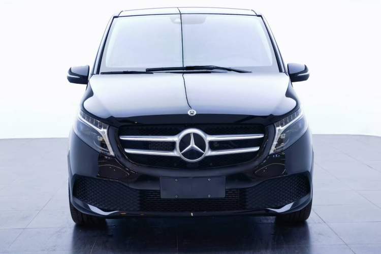 Used Mercedes-Benz V-Class 2022 V 260 Avantgarde Edition