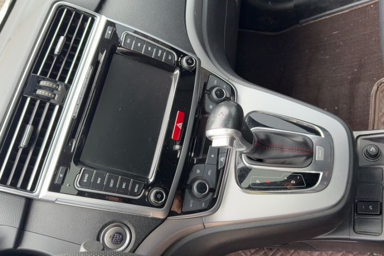 Used Haval M6 2017 1.5T Automatic Two-Wheel Drive Elite Model
