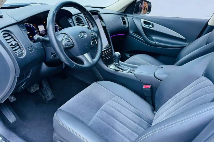 Used Infiniti QX50 2015 2.5L Comfort Edition
