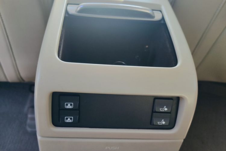 Used Volvo S80L 2014 2.0T T5 Intelligent Luxury Edition