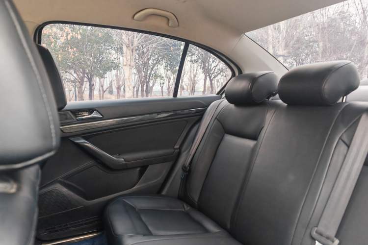 Used Volkswagen Lavida 2019 Lavida Start 1.5L Automatic Trendy Version China VI Standard
