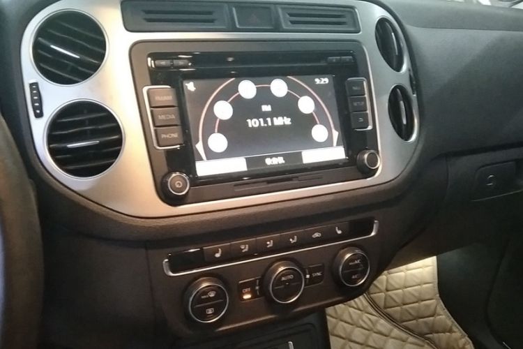 Used Volkswagen Tiguan 2015 1.8TSI Automatic Two-Wheel Drive Luxury Model