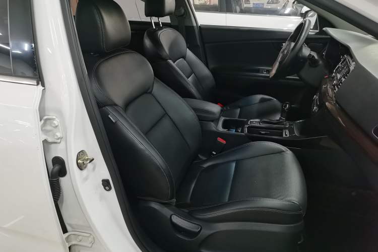 Used Kia K4 2014 1.8L Automatic DLX
