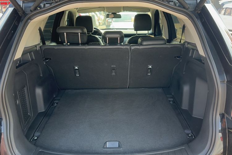 Used Land Rover Discovery Sport 2018 240 PS SE Version
