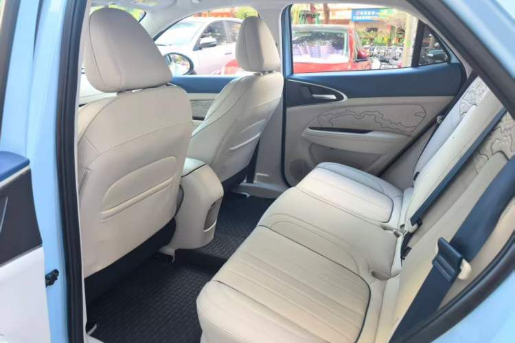 Used ORA Good Cat 2023 401 km Standard Range Prestige Version Lithium Iron Phosphate