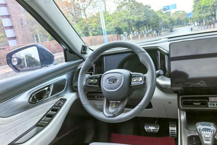 Used GAC Trumpchi GS8 2022 Dual-Engine Series 2.0TM Four-Wheel Drive Prestige Edition (6 Seats)
