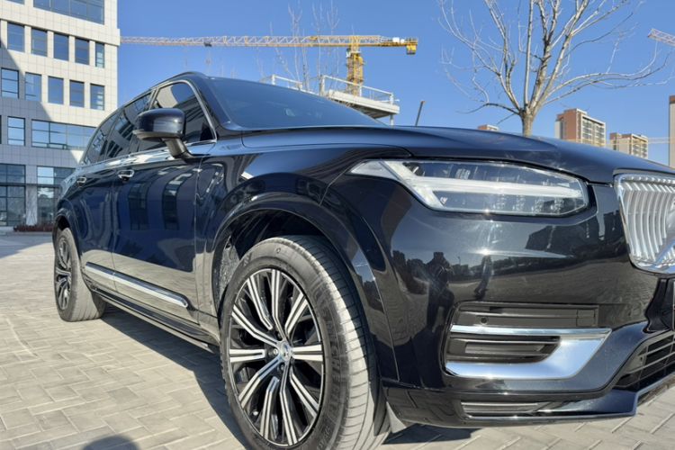 Used Volvo XC90 2023 B5 SmartDrive Luxury Edition 5 Seats
