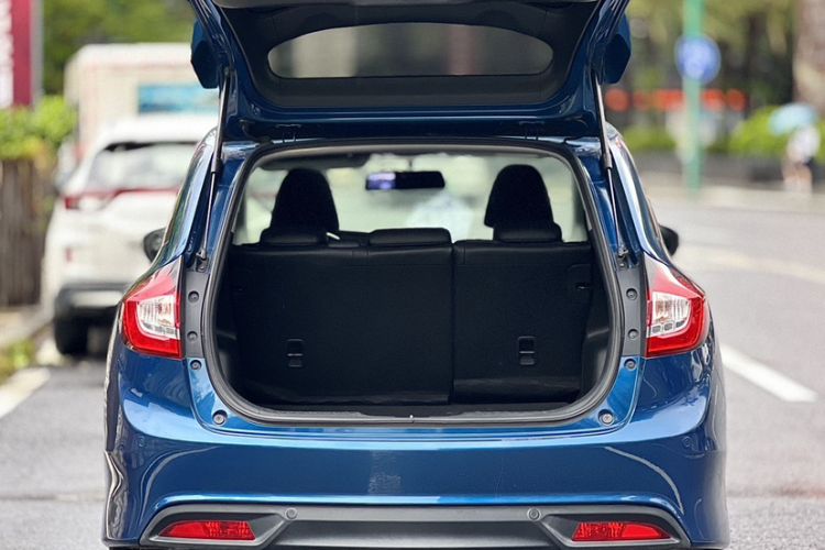 Used Honda Jade 2016 1.8L Automatic Comfort Elite Version 5 Seats
