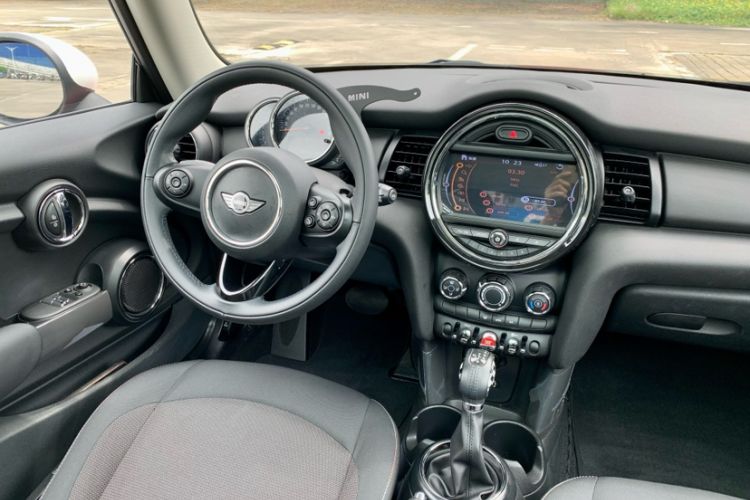 Used  MINI 2016 1.2T ONE Pioneer Edition
