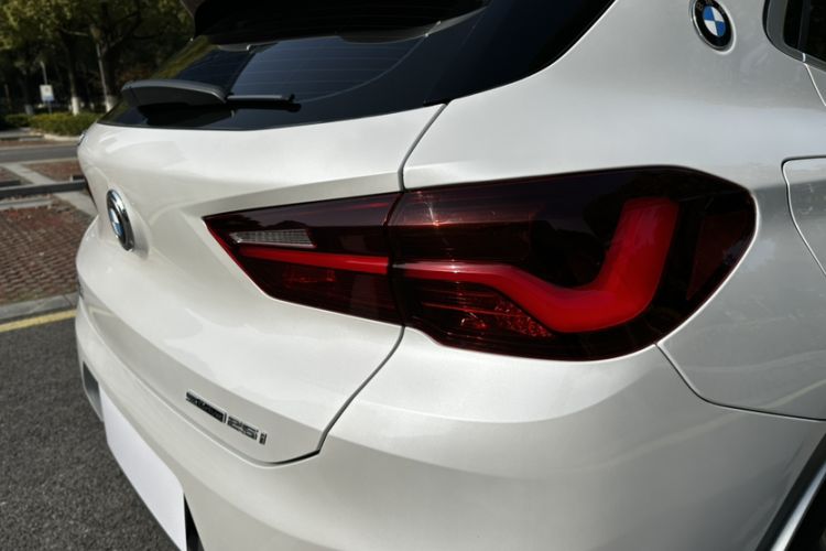 Used BMW X2 2021 sDrive25i Leading Model M Off-Road Package
