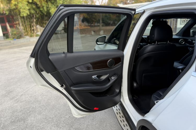 Used Mercedes-Benz GLC 2016 GLC 260 4MATIC Dynamic Edition
