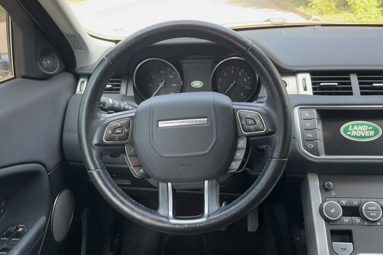 Used Land Rover Range Rover Evoque 2017 2.0T SE Smart Glow Edition
