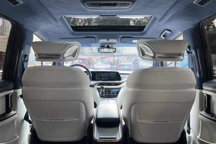 Used Buick GL8 2020 Avenir Avia Four-Seat Luxury Edition
